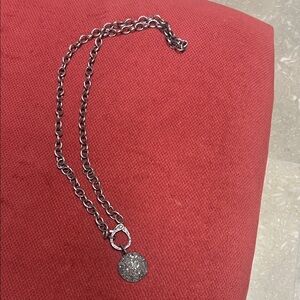 Silver Chain Necklace with Pendant
And dismond clasp
Some diamonds on the charm